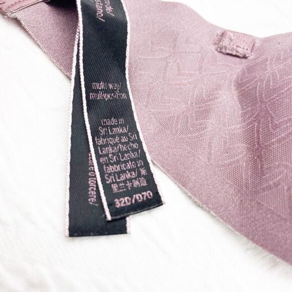 BUY 1 GET 1 FREE Victorias Secret 32d strapless sticky bra v splice multi-way - Picture 9 of 10